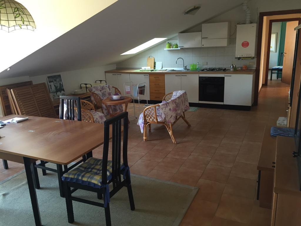 Mansarda Mare Apartment Алтидона Стая снимка