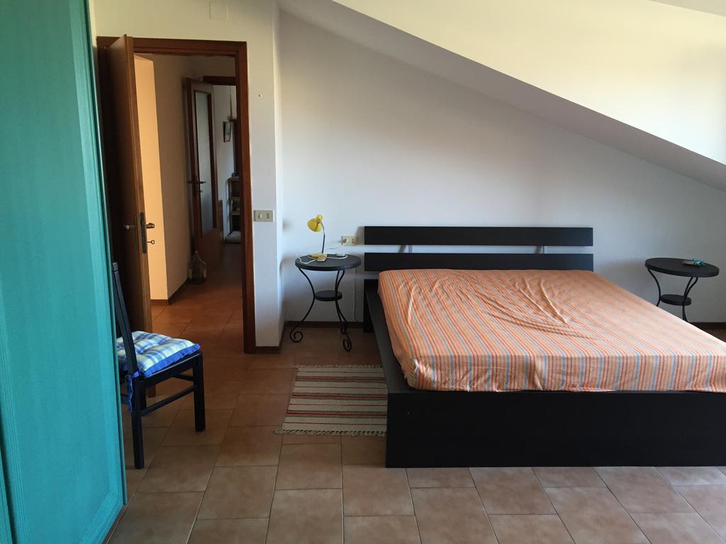 Mansarda Mare Apartment Алтидона Стая снимка